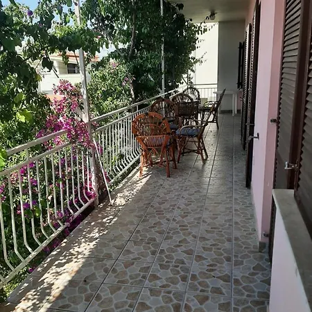 Apartment Tina Omiš
