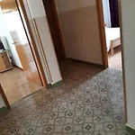 Tina *