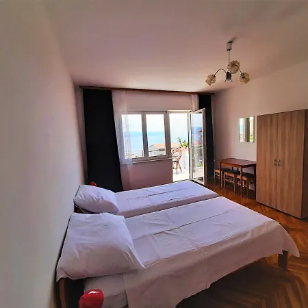 Apartamento Tina Omiš
