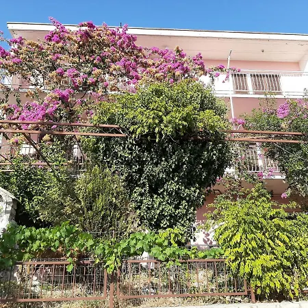 Tina Apartamento *