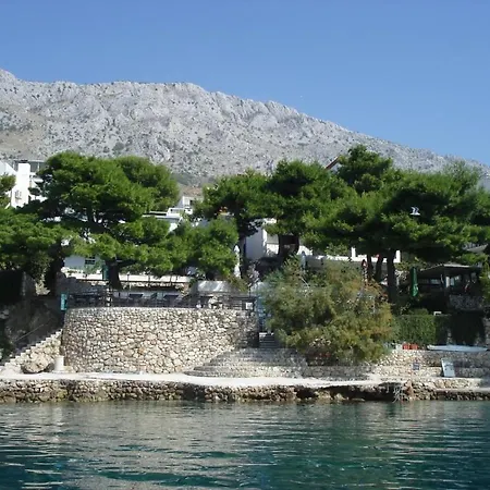Tina * Omis